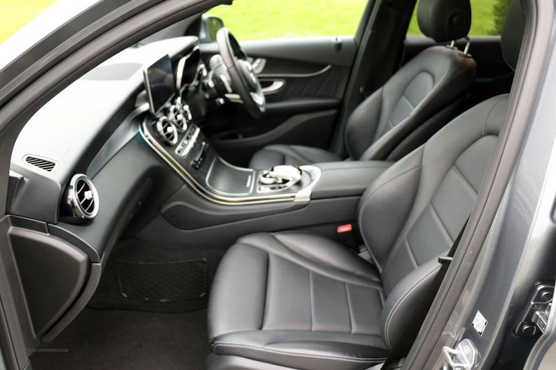 Mercedes GLC350D AMG Line Premium Plus