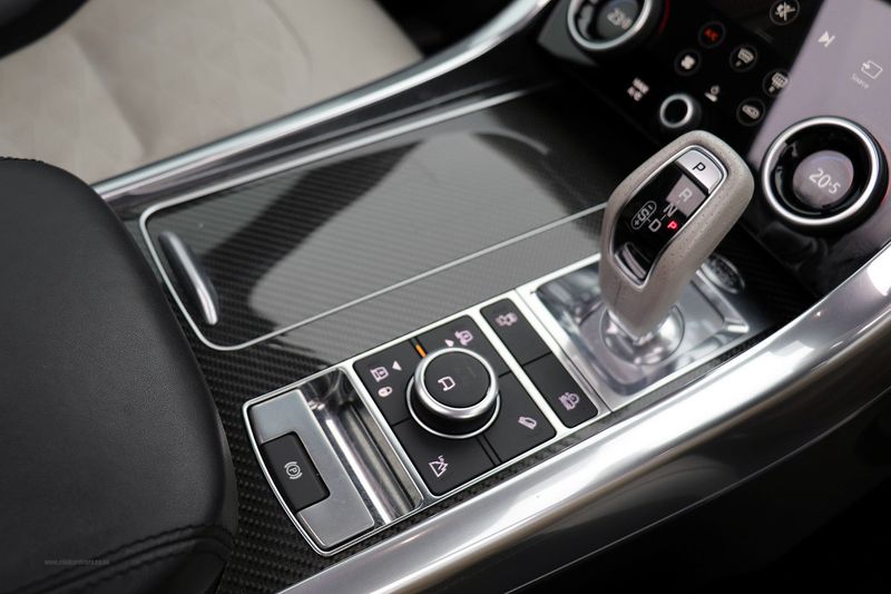 Range Rover SVR 5.0 V8 Supercharged