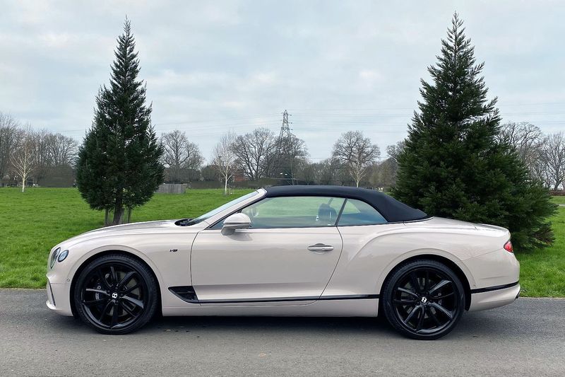 Bentley Continental GTC V8 S