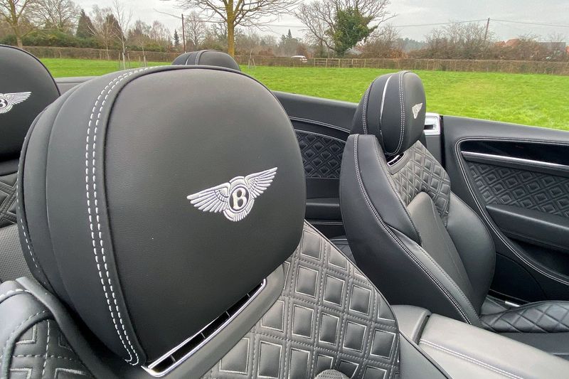 Bentley Continental GTC V8 S