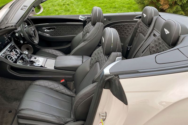 Bentley Continental GTC V8 S