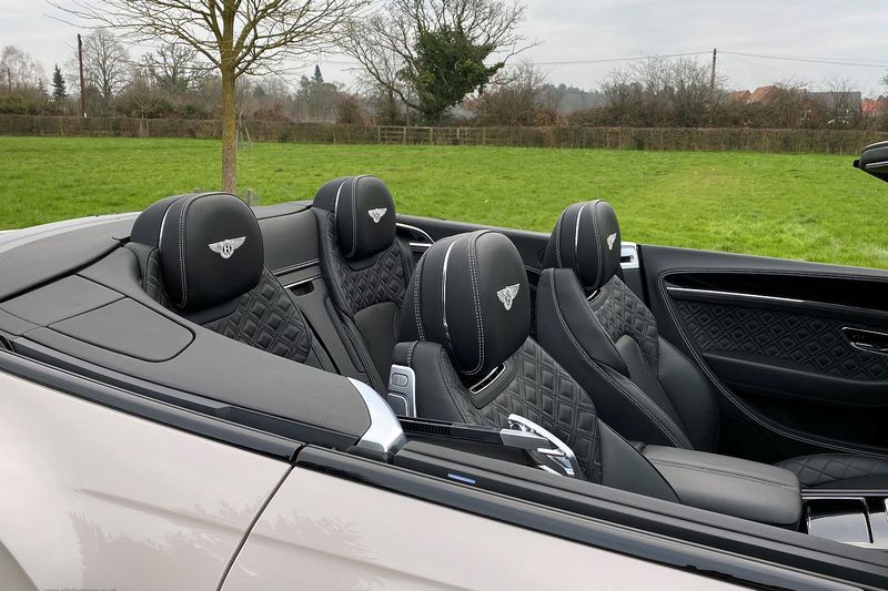 Bentley Continental GTC V8 S