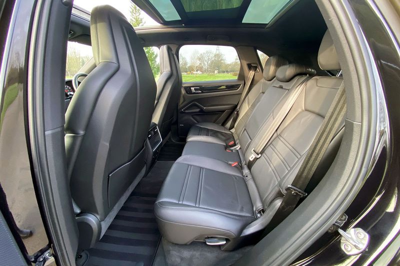 Porsche Cayenne S V6 440 bhp Automatic