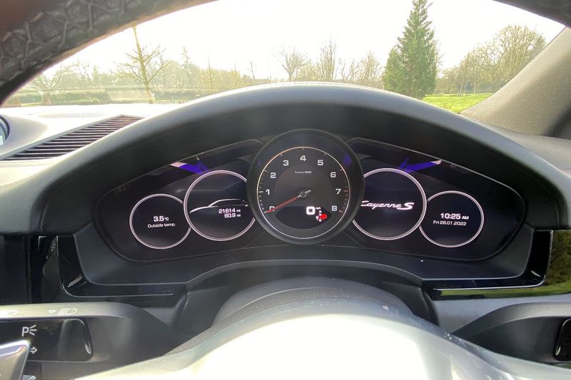 Porsche Cayenne S V6 440 bhp Automatic