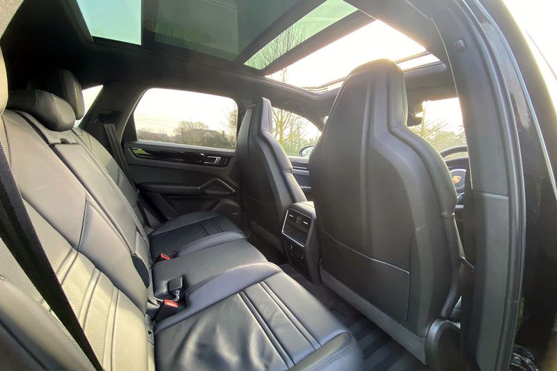 Porsche Cayenne S V6 440 bhp Automatic