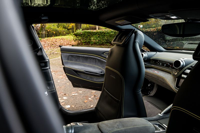 Ferrari GTC4 Lusso 6.3 V12 DCT