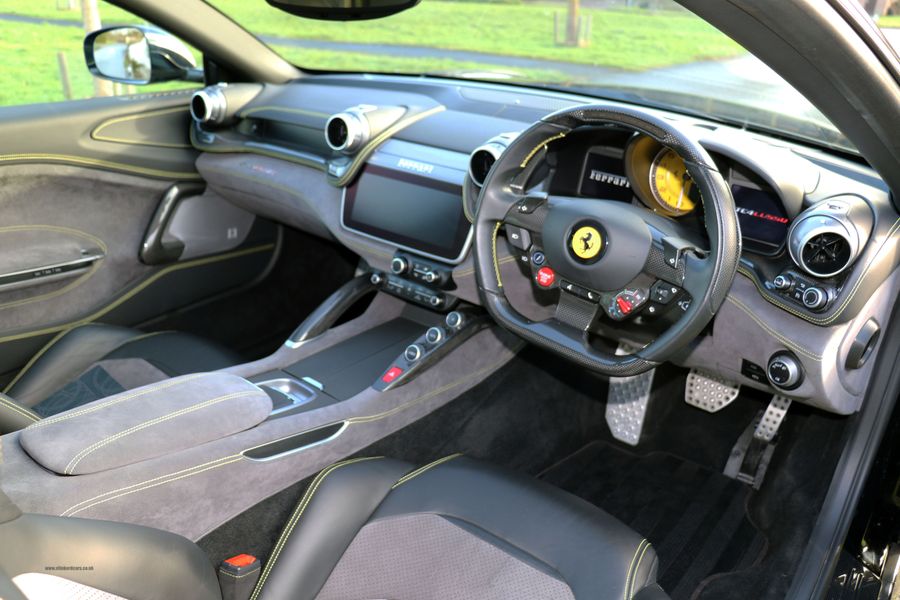 Ferrari GTC4 Lusso 6.3 V12 DCT