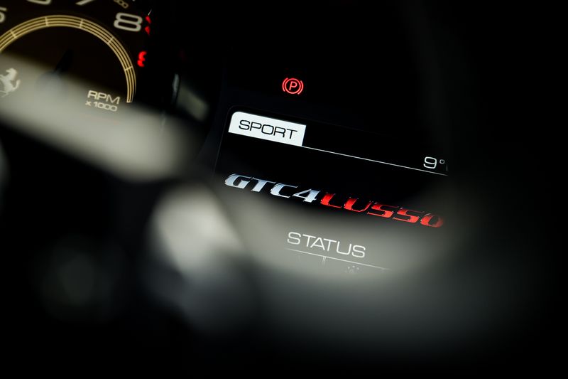 Ferrari GTC4 Lusso 6.3 V12 DCT