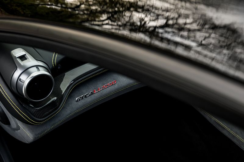 Ferrari GTC4 Lusso 6.3 V12 DCT