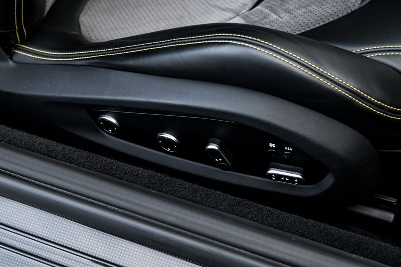 Ferrari GTC4 Lusso 6.3 V12 DCT