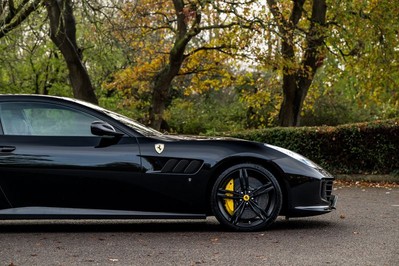 Ferrari GTC4 Lusso 6.3 V12 DCT