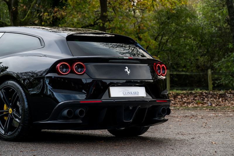 Ferrari GTC4 Lusso 6.3 V12 DCT