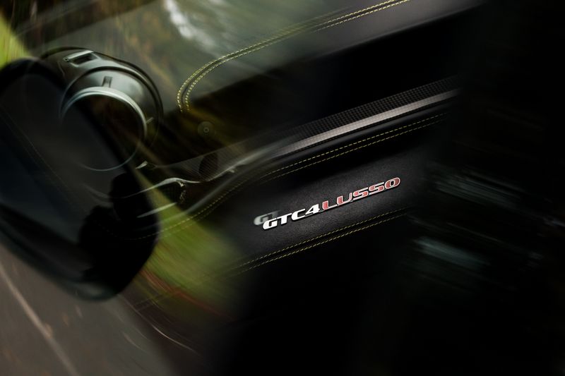 Ferrari GTC4 Lusso 6.3 V12 DCT