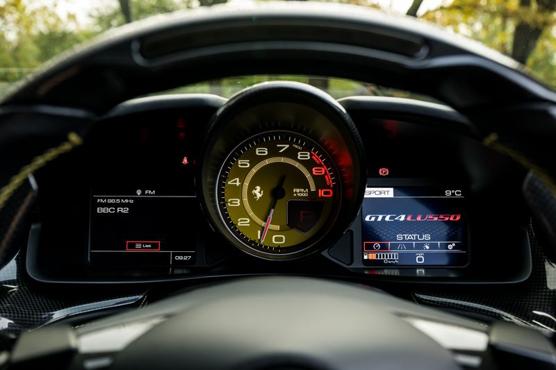 Ferrari GTC4 Lusso 6.3 V12 DCT