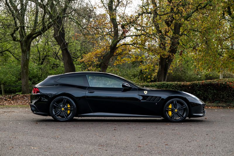 Ferrari GTC4 Lusso 6.3 V12 DCT