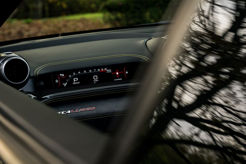 Ferrari GTC4 Lusso 6.3 V12 DCT