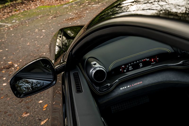 Ferrari GTC4 Lusso 6.3 V12 DCT