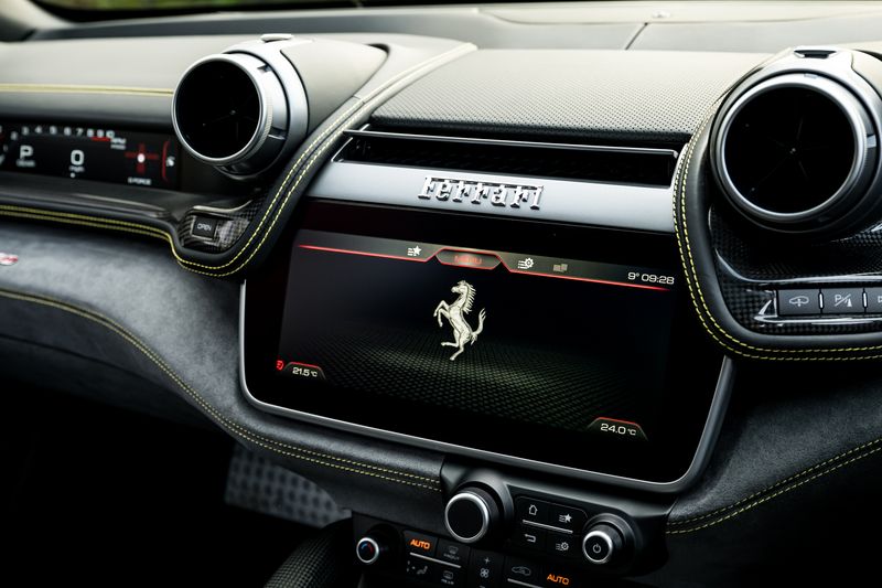 Ferrari GTC4 Lusso 6.3 V12 DCT