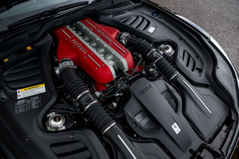 Ferrari GTC4 Lusso 6.3 V12 DCT