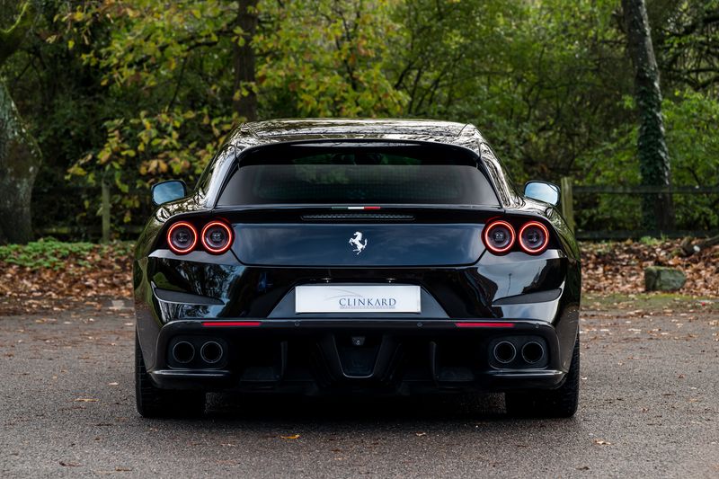 Ferrari GTC4 Lusso 6.3 V12 DCT
