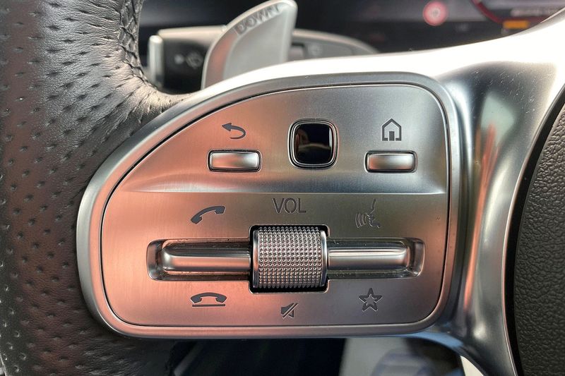 Mercedes G63 AMG V8 Twin Turbo