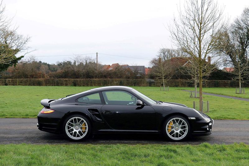 Porsche 997 Turbo S Coupe 3.8T 530