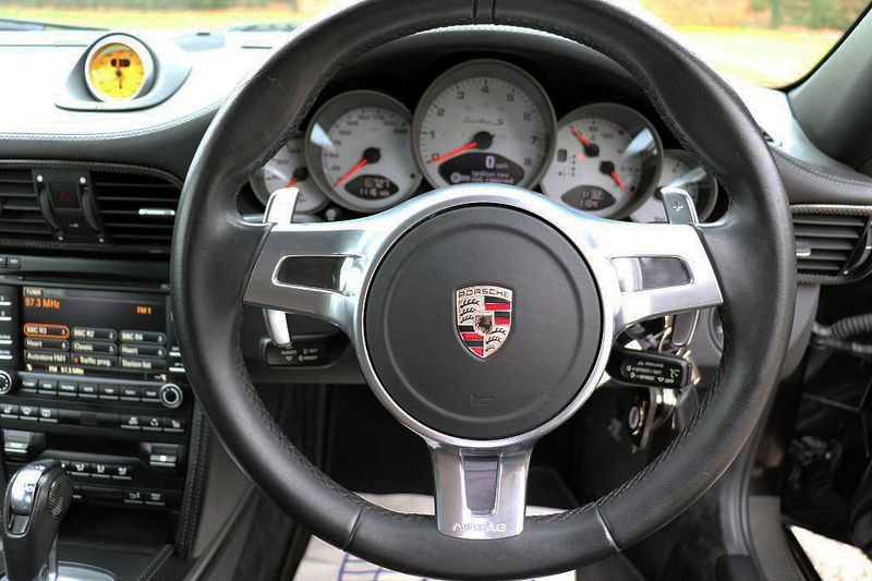 Porsche 997 Turbo S Coupe 3.8T 530