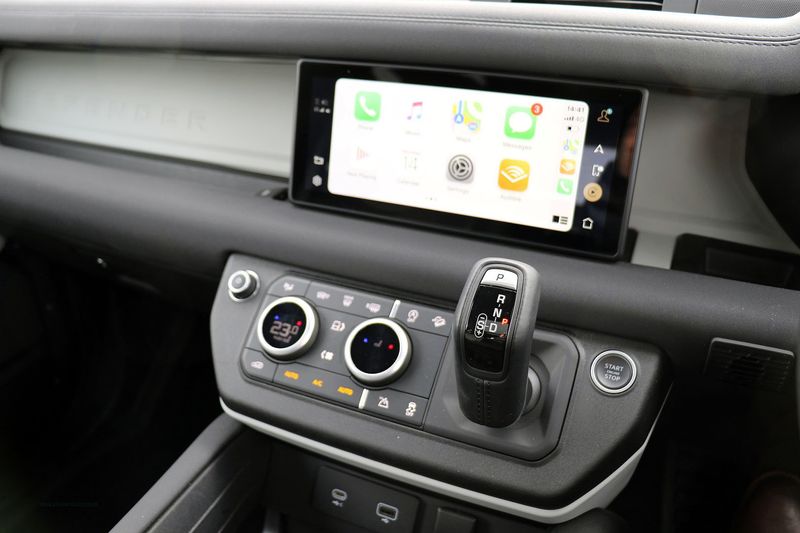 Landrover Defender 90 D250 SE