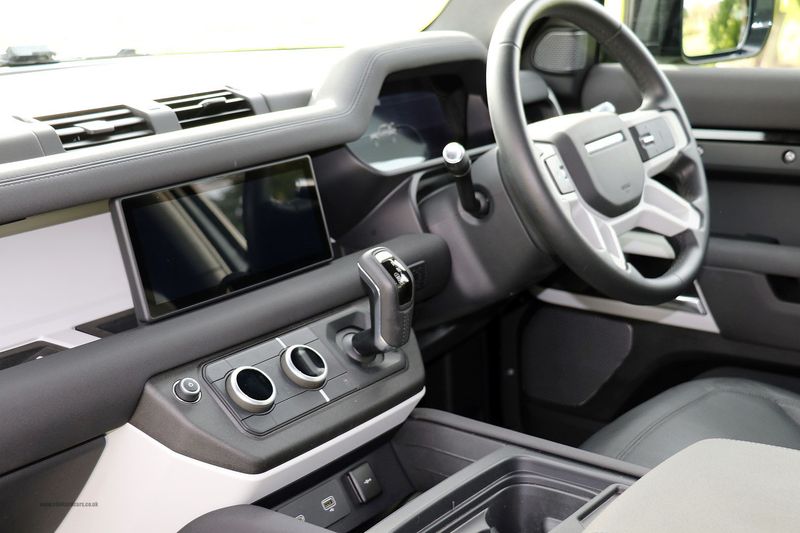 Landrover Defender 90 D250 SE