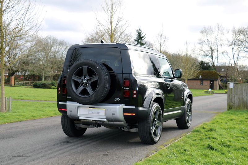 Landrover Defender 90 D250 SE