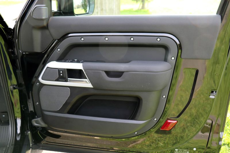 Landrover Defender 90 D250 SE