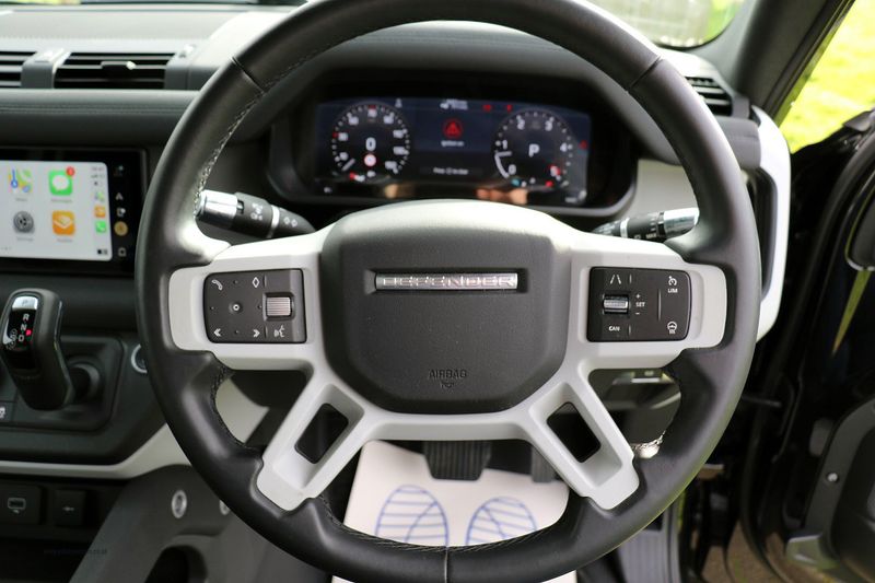Landrover Defender 90 D250 SE