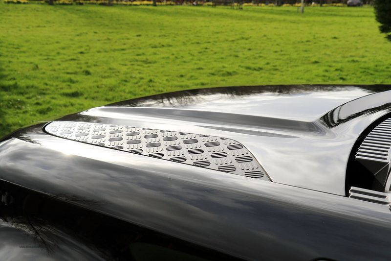 Landrover Defender 90 D250 SE