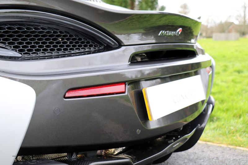 McLaren 570GT 3.8T SSG