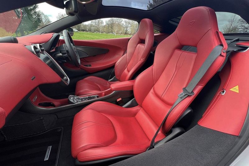 McLaren 570GT 3.8T SSG