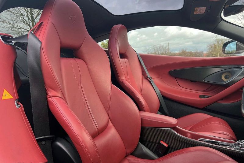 McLaren 570GT 3.8T SSG