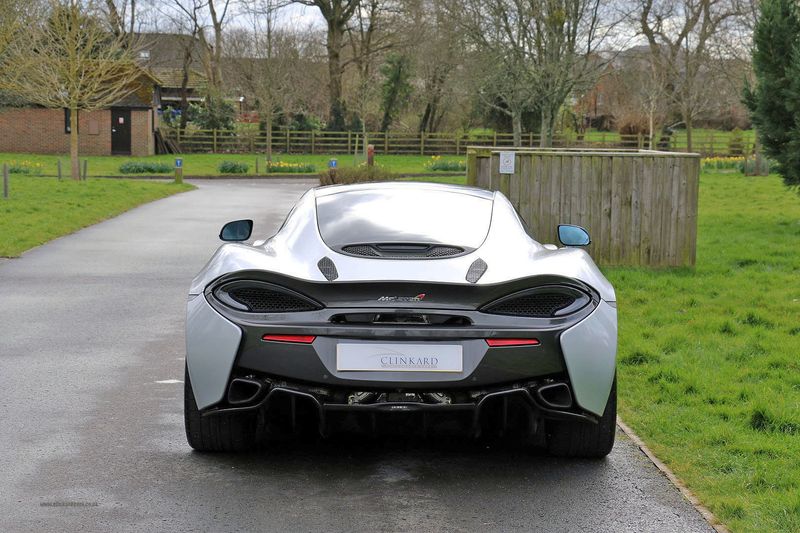 McLaren 570GT 3.8T SSG