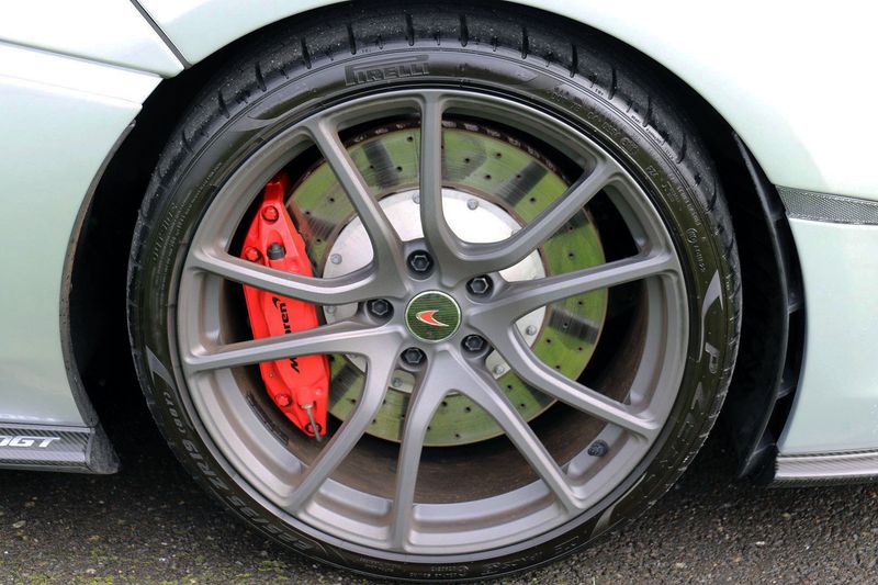 McLaren 570GT 3.8T SSG