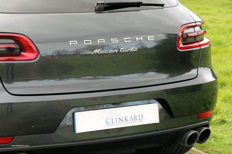 Porsche Macan Turbo Performance S
