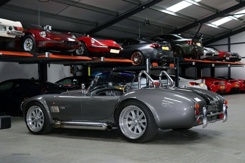 Dax Cobra 427 6.3 V8