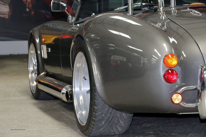 Dax Cobra 427 6.3 V8