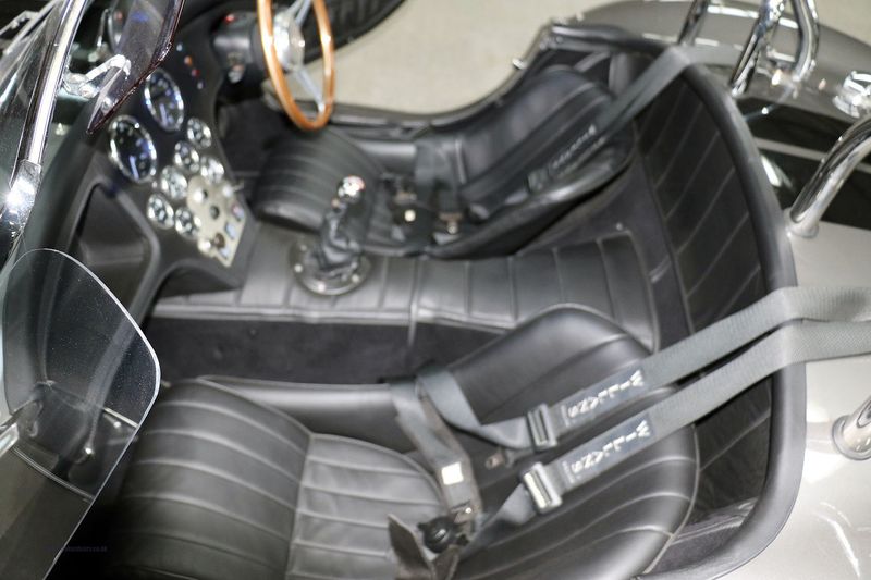 Dax Cobra 427 6.3 V8