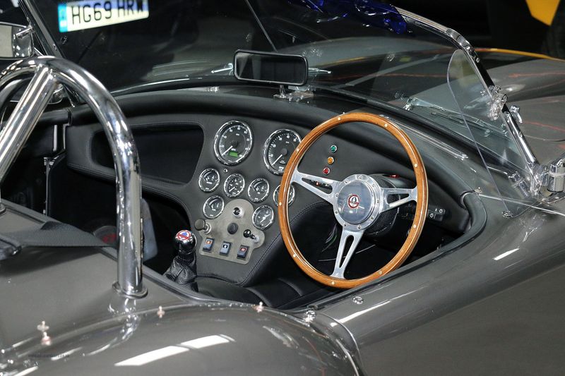Dax Cobra 427 6.3 V8