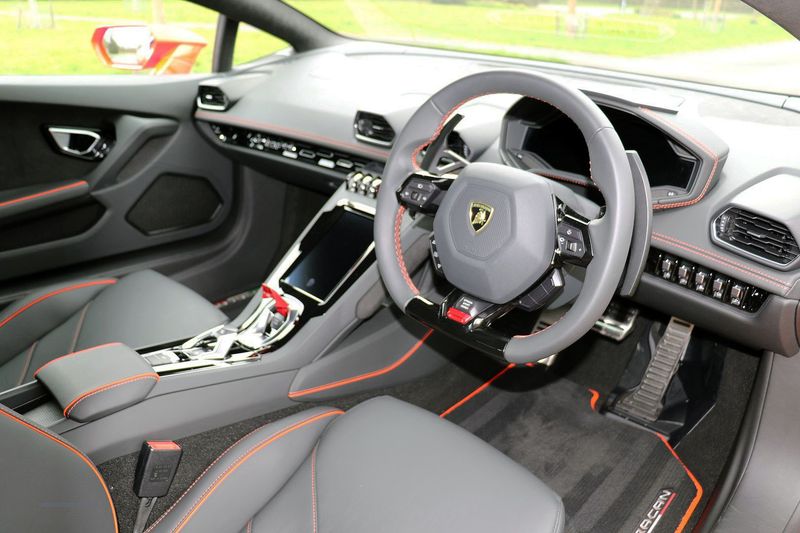 Lamborghini Huracan 5.2 V10 EVO LP610-2