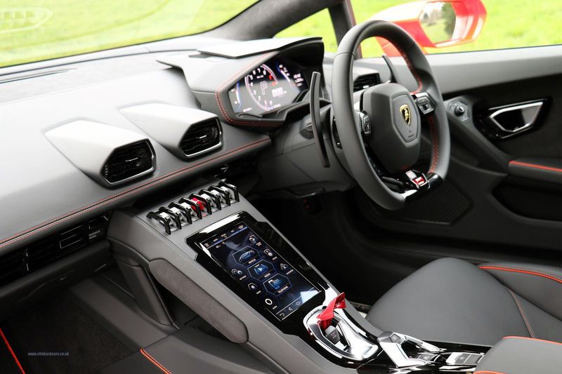 Lamborghini Huracan 5.2 V10 EVO LP610-2