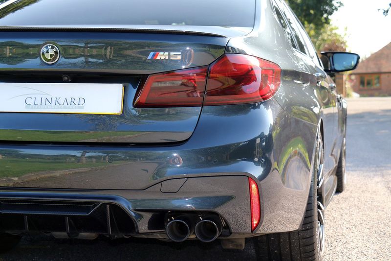 BMW M5 V8