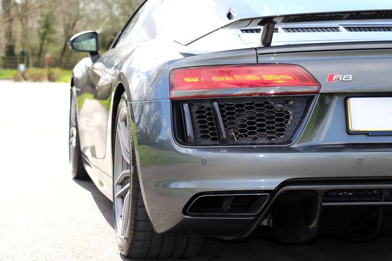 Audi R8 V10 Plus Quattro