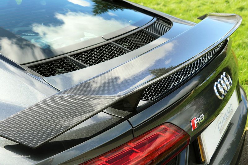 Audi R8 V10 Plus Quattro