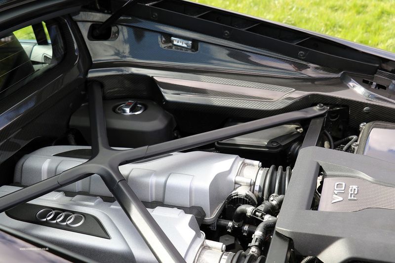 Audi R8 V10 Plus Quattro