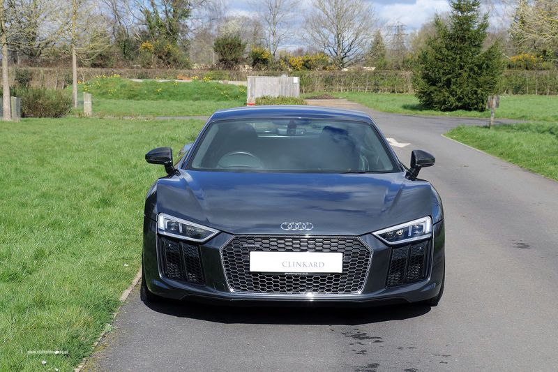Audi R8 V10 Plus Quattro